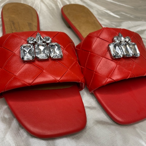 BAMBOO Red Quilted Jeweled Sandals/Slides - Picture 4 of 6